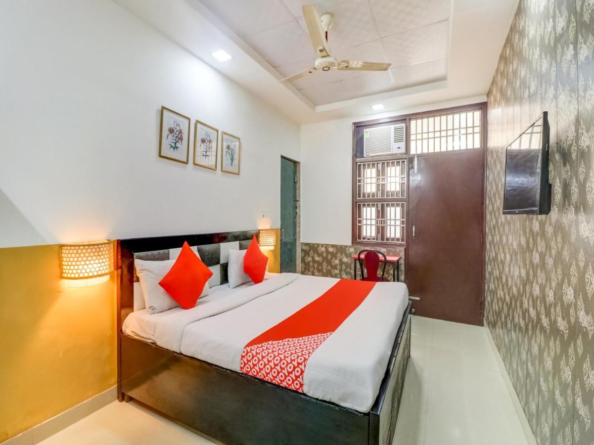 Oyo 74060 Taj Residency Hotel New Delhi Bagian luar foto