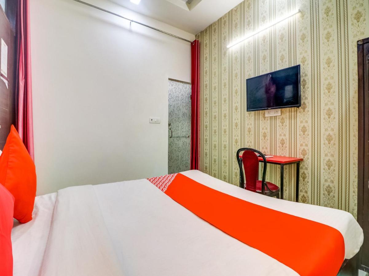 Oyo 74060 Taj Residency Hotel New Delhi Bagian luar foto
