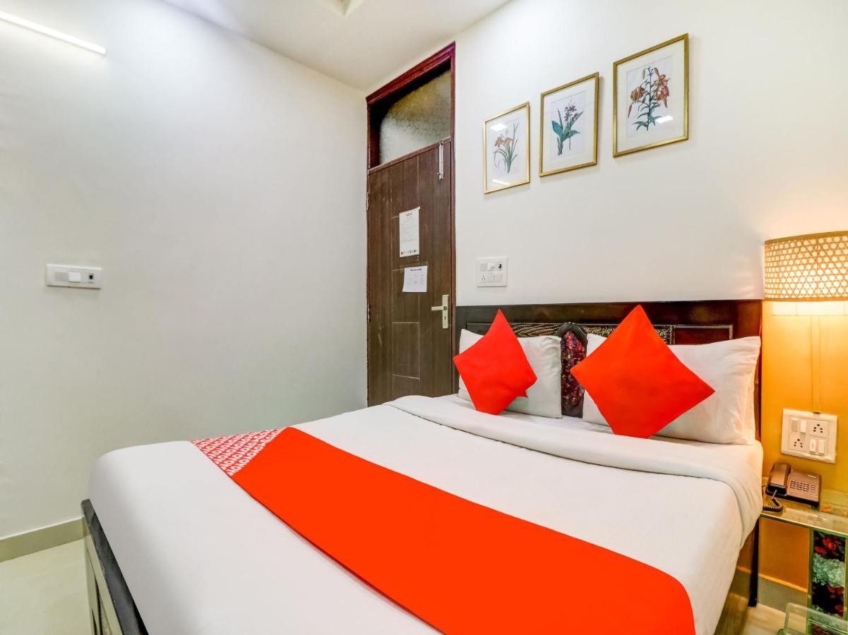 Oyo 74060 Taj Residency Hotel New Delhi Bagian luar foto