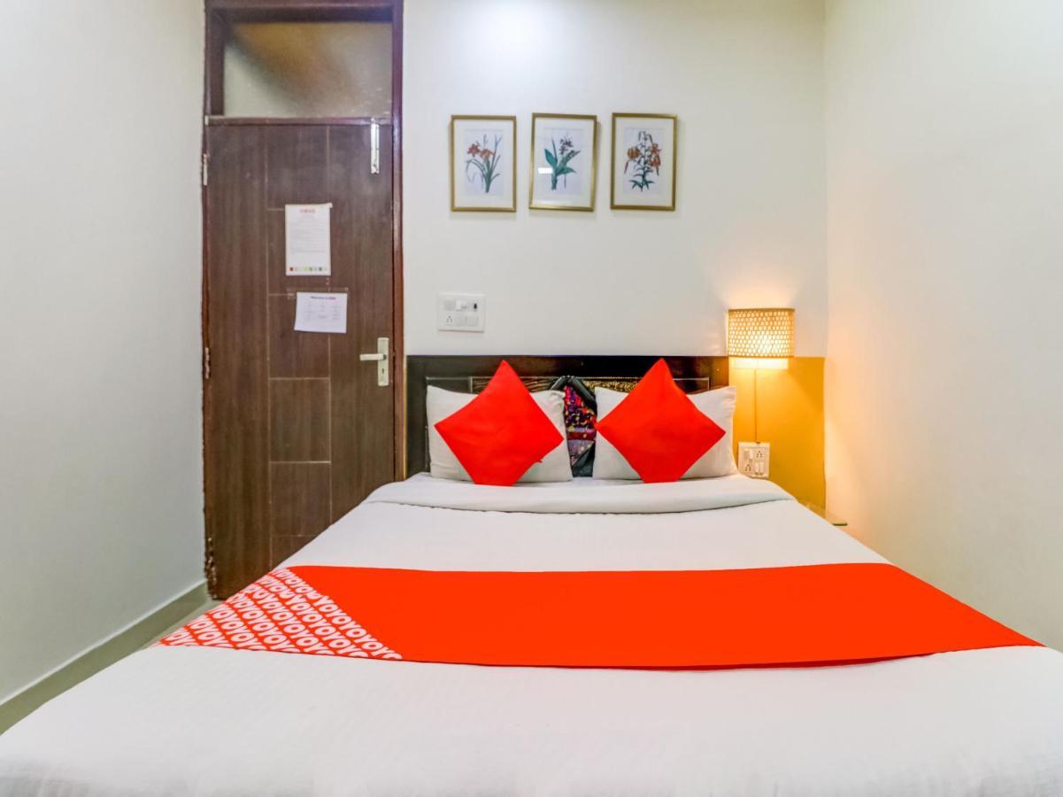 Oyo 74060 Taj Residency Hotel New Delhi Bagian luar foto
